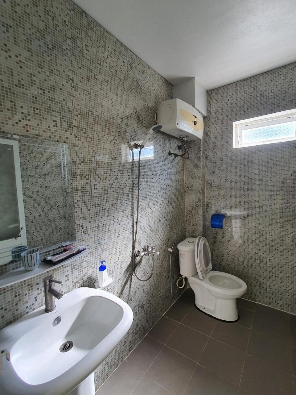2Stones Cat Ba Homestay Chan Chau Exterior photo